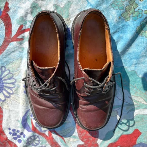 Clark’s Vintage Unique Maroon Leather Dress Shoes - Picture 2 of 8
